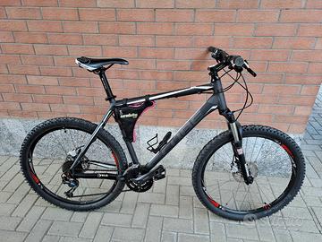 Mountain bike cube xl