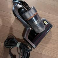 Aspiratore per materassi con UV