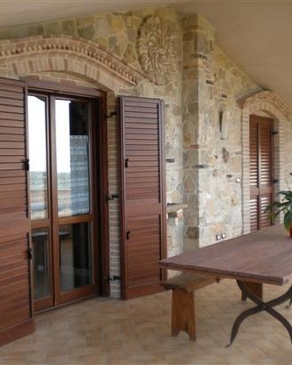 Casa vacanza incastonata tra mare e monti
