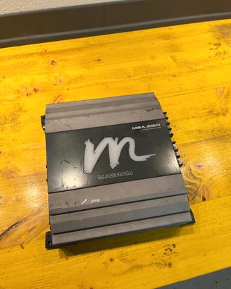 Macrom M2A 290 (amplificatore)