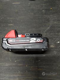 batteria Milwaukee 18v da 2 ampere
