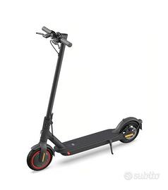 Xiaomi Mi Electric Scooter Pro 2 colore nero