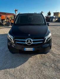 MERCEDES-BENZ V220D