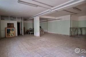 Magazzino-deposito 211mq a Giarre