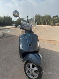 Vespa gts 300