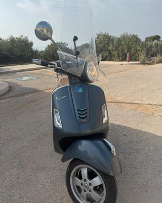 Vespa gts 300