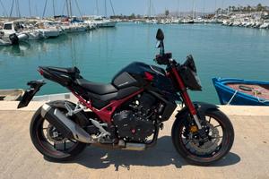 Honda 750 Hornet - 10.000km  – Pari al nuovo
