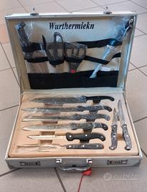 Valigetta con coltelli e utensili da cucina