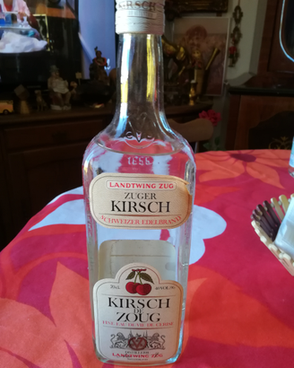 Kirsch zoug liquore