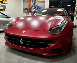 Ferrari FF MATTE RED ORIGINALE FERRARI_TUTTI I SER