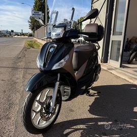 Piaggio Medley 150