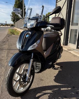 Piaggio Medley 150