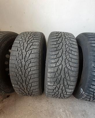 gomme nokian wr d4 205/60-16