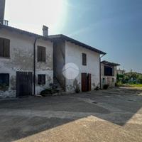 CASA DI CORTE A TRENZANO