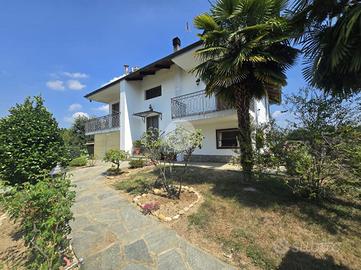 VILLA SINGOLA A LOMBARDORE