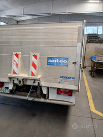 Cassone e sponda idraulica daily iveco