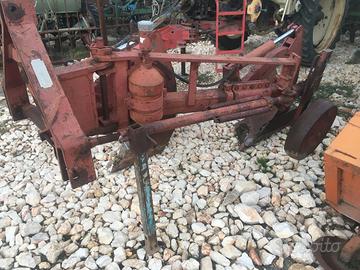 Aratro bivomere idropneumatico CALA'