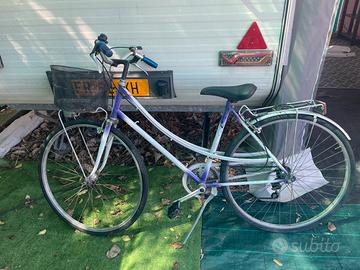 Bici donna  con cestino