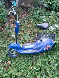 scooter piccolo a batteria 