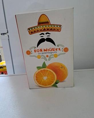 spremiagrumi elettrico