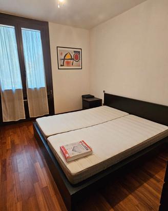 Struttura letto matrimoniale Ikea Malm