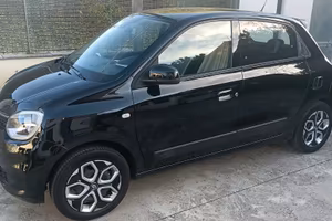 Twingo 2024 - 1.0 benzina  pari al nuovo