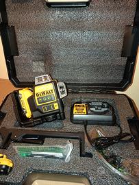 LIVELLA LASER 12 LINEE 360 3D AUTOLIVELLANTE NUOVO