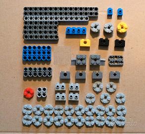 LEGO Technic - 68 Liftarm e Pezzi speciali NUOVI - Collezionismo In vendita  a Novara