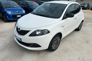 Lancia Ypsilon 1.0 FireFly 5 porte S&S Hybrid Gold