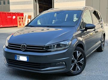 VOLKSWAGEN TOURAN 2.0 TDI 150cv DSG UN PROPRIETARI