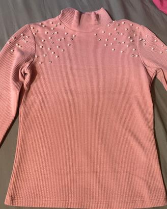 Maglia a maniche lunghe rosa con perle
