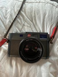 Leica ME 220