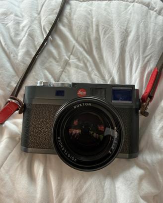 Leica ME 220