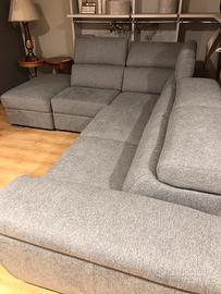 Dal nostro magazzino svendita di (450) divani