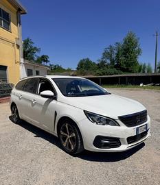 Peugeot 308 BlueHDi 130 S&S SW Allure