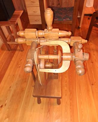 CARRELLO IN NOCE