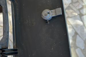 Vano portaoggetti controscudo piaggio zip