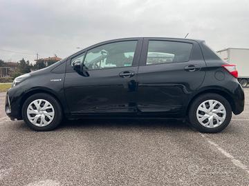 Toyota Yaris 1.5 Hybrid 5 porte Active
