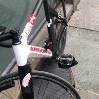 Argon carbonio