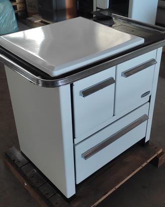 Stufa a legna  cucina  