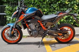 KTM Duke 890 R - tenuta benissimo - 2023 - 10750km