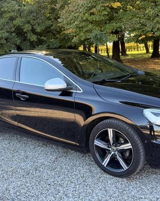 Voovo v40 R-design