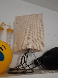 lampada da tavolo O luce