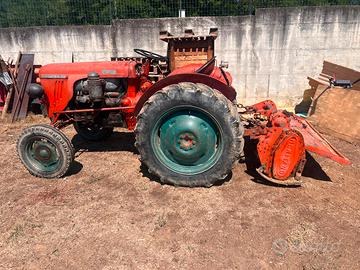 Trattore d'època SAME D.A 30 diesel con fresa