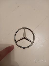 Stemma Mercedes-Benz