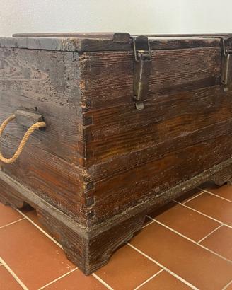 Baule / forziere antico