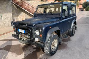 Defender 2.0 benzina 6 posti verricello 136cv 1996