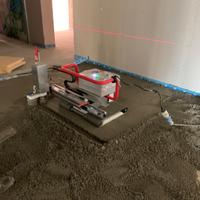 Robot massetti Cłapa Floor Master 130 laser automa