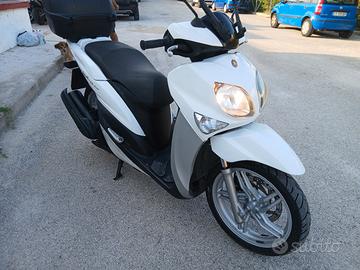 Yamaha xenter 125 