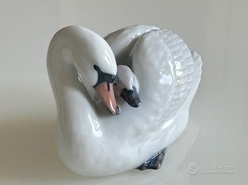 Royal Copenhagen Statuina Cigno